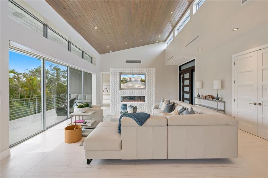 Furnished interior view inside a new home in , Longboat Key (Image 20).