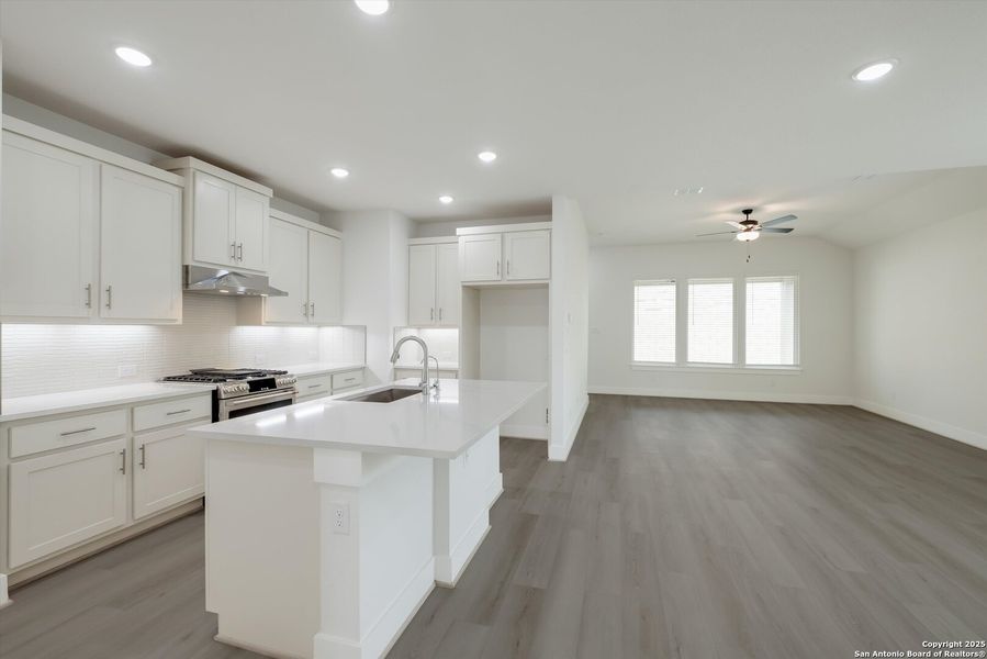 Furnished interior view inside a new home in Crown Ridge Manor, San Antonio (Image 7). Furnished interior view inside a new home in Crown Ridge Manor, San Antonio (Image 7).