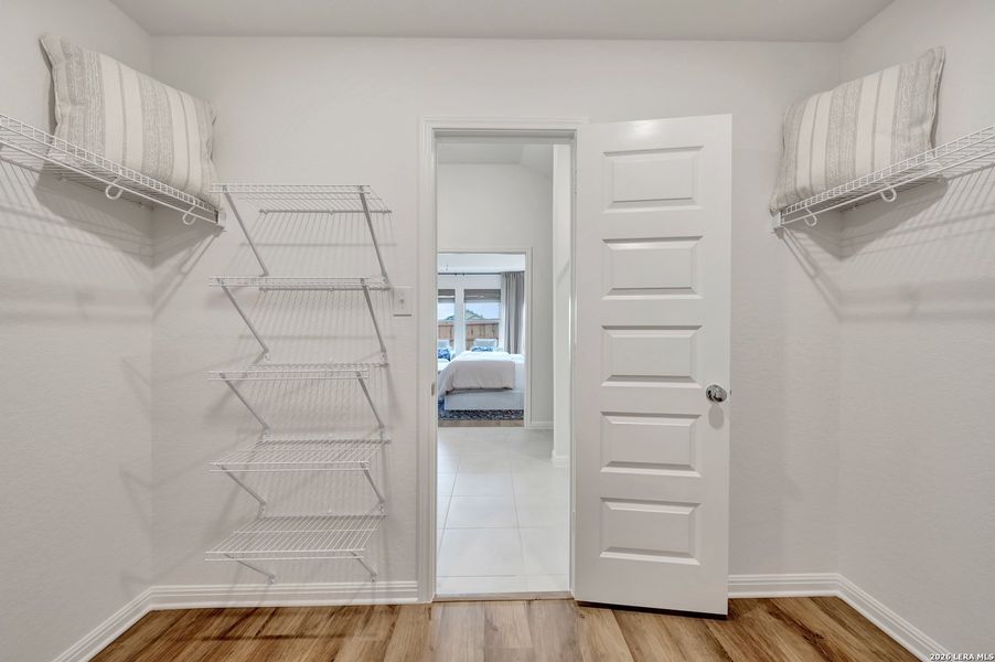 Spacious, unfurnished interior of a new home in Verano Farms, Von Ormy (Image 22).