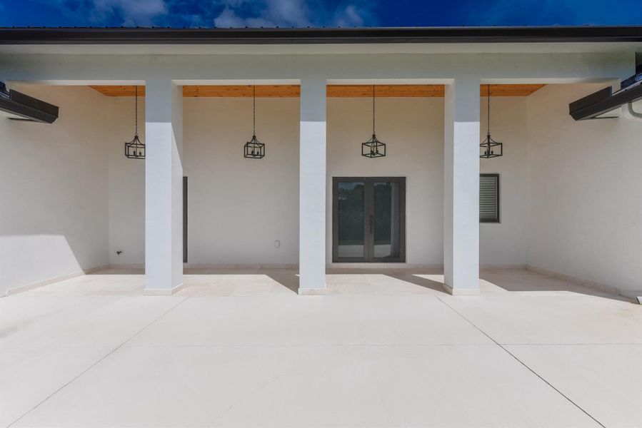 Exterior details and patio area of a home in , West Palm Beach (Image 19).