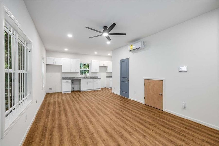 Spacious, unfurnished interior of a new home in , Atlanta (Image 23). Spacious, unfurnished interior of a new home in , Atlanta (Image 23).