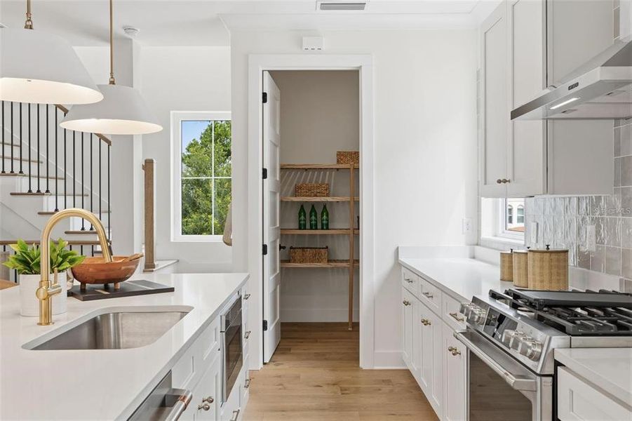 Furnished interior view inside a new home in , Tampa (Image 29).