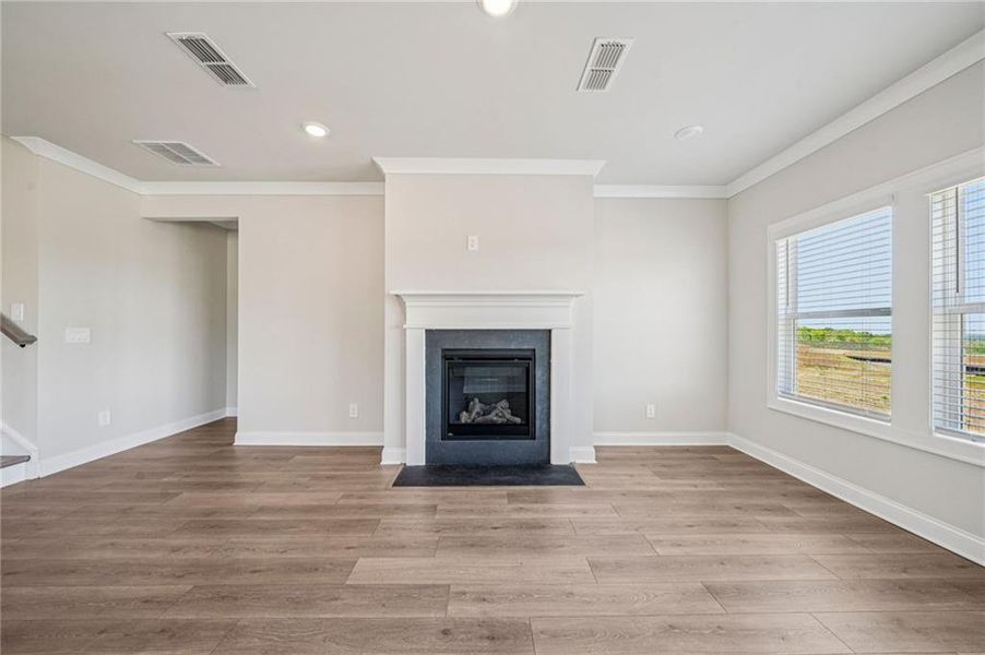 Spacious, unfurnished interior of a new home in River Pointe, Monroe (Image 18).