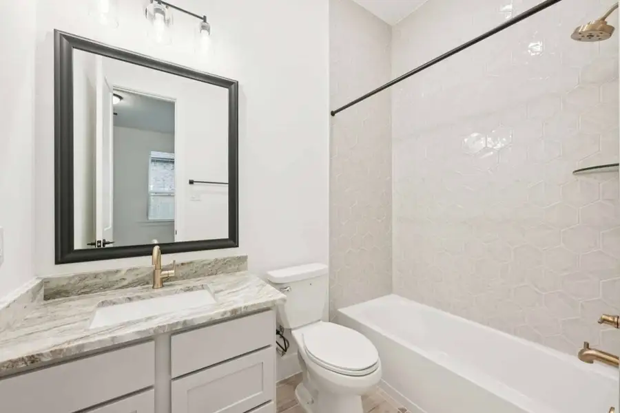 Furnished interior view inside a new home in Nolina, Georgetown (Image 4).