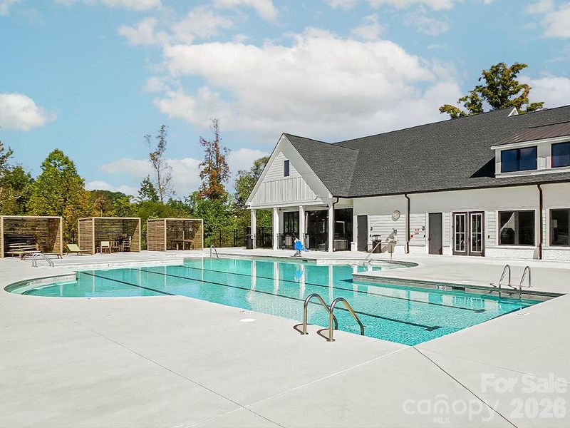 Community amenities in , Denver (Image 15).