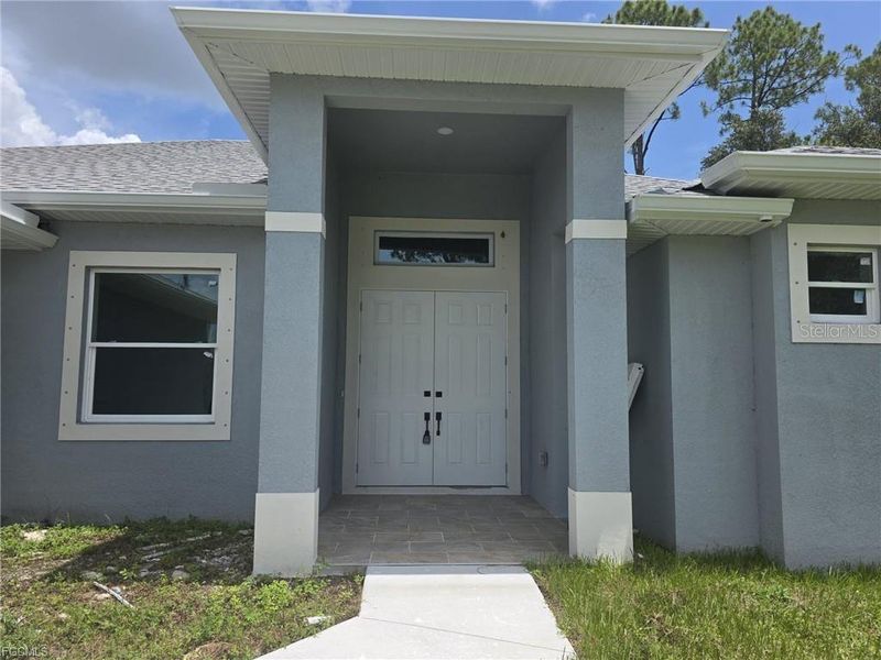 Exterior details and patio area of a home in , Fort Myers (Image 16).