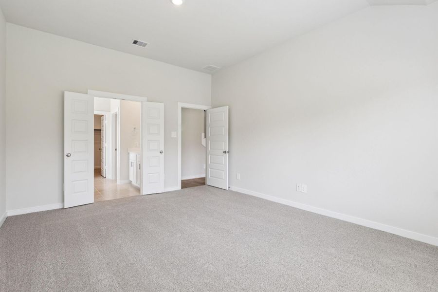 Spacious, unfurnished interior of a new home in Pine Lake Cove - Classic Series, Montgomery (Image 20).