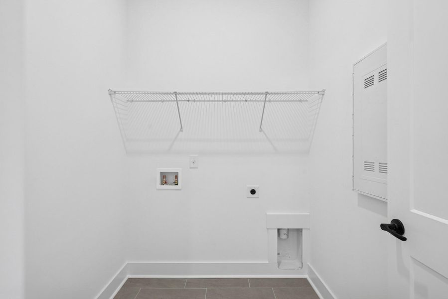 Spacious, unfurnished interior of a new home in Hidden Ponds Reserve, Awendaw (Image 15). Spacious, unfurnished interior of a new home in Hidden Ponds Reserve, Awendaw (Image 15).