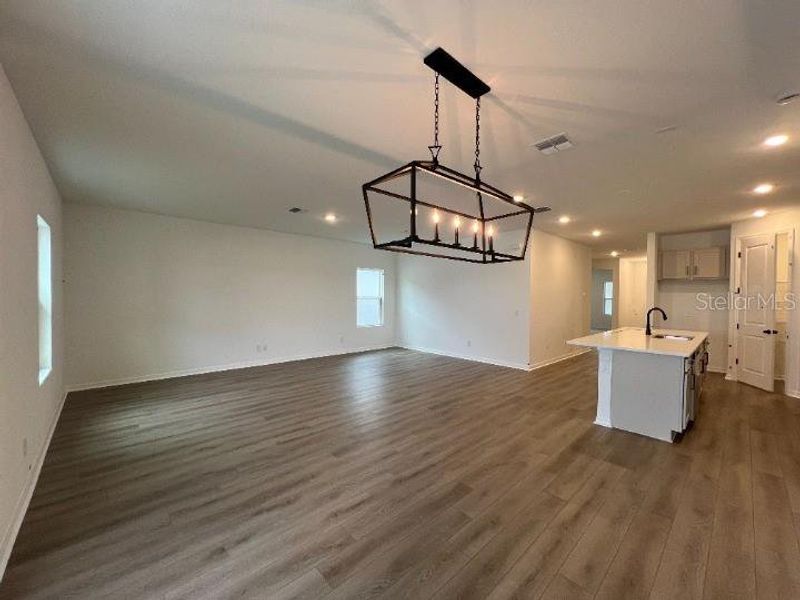 Spacious, unfurnished interior of a new home in , Kissimmee (Image 22).