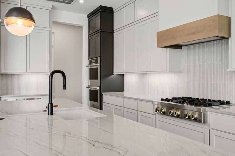 Furnished interior view inside a new home in Legacy, League City (Image 14).