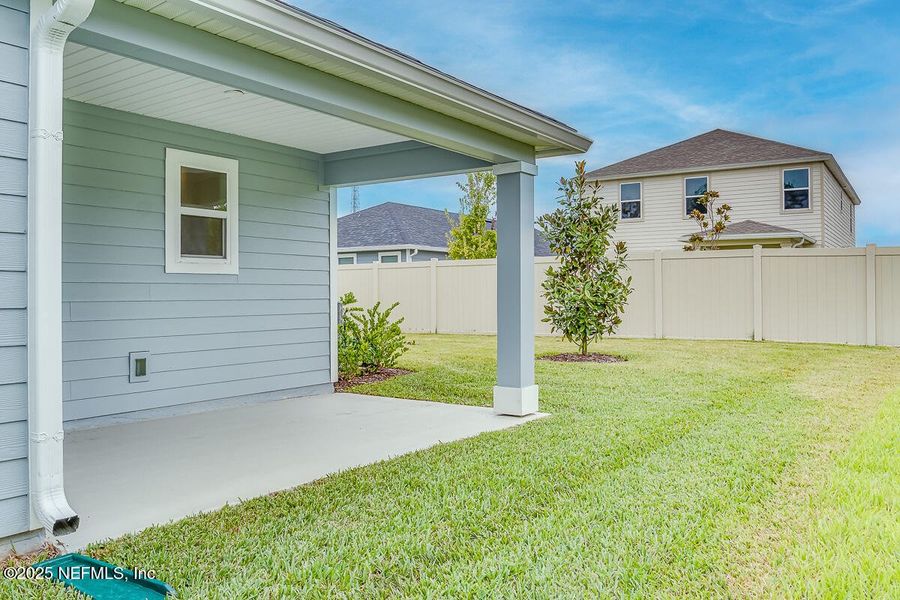 Exterior details and patio area of a home in Stonecrest, St. Johns (Image 3).