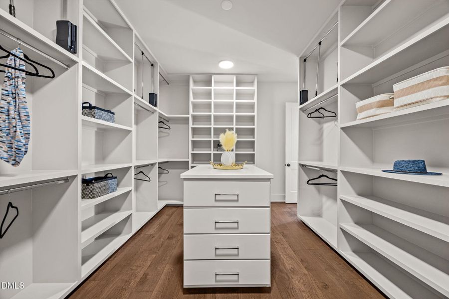 42-web-or-mls-IMG_0438 42-web-or-mls-IMG_0438