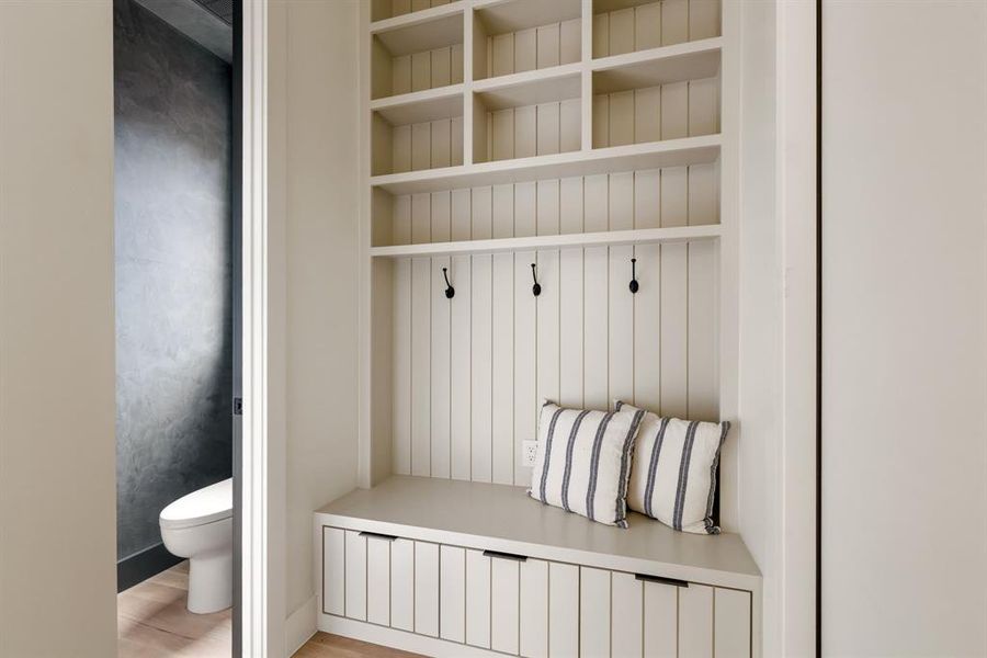 Furnished interior view inside a new home in , Dallas (Image 36). Furnished interior view inside a new home in , Dallas (Image 36).