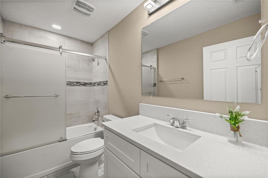 Furnished interior view inside a new home in , Belleview (Image 9).