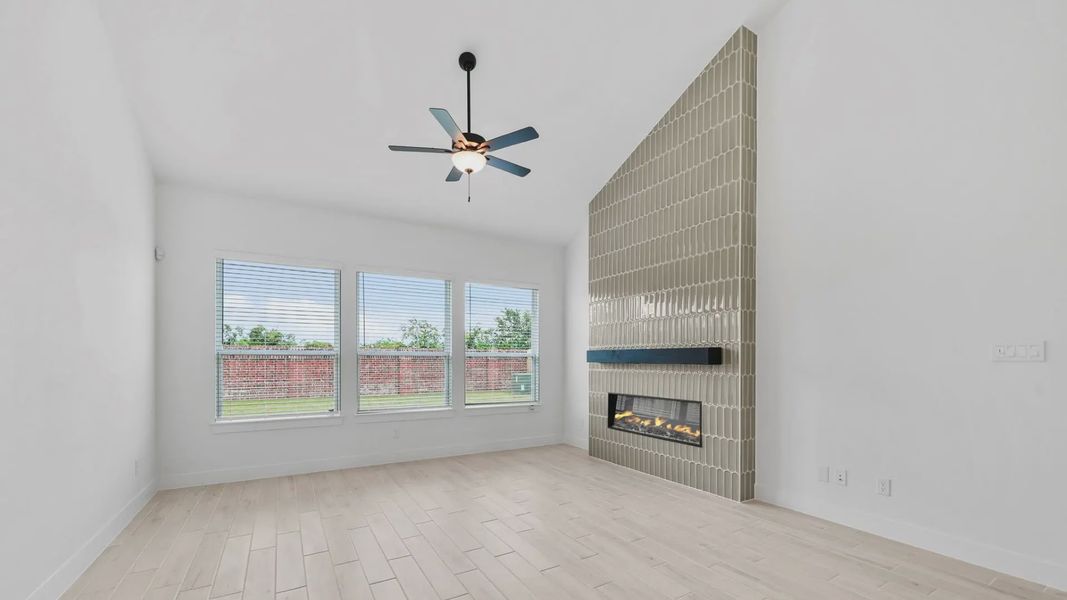 Representative unfurnished interior of a home built from the Shenandoah by Chesmar Homes in Berry Creek Highlands, Georgetown (Image 18). Representative unfurnished interior of a home built from the Shenandoah by Chesmar Homes in Berry Creek Highlands, Georgetown (Image 18).