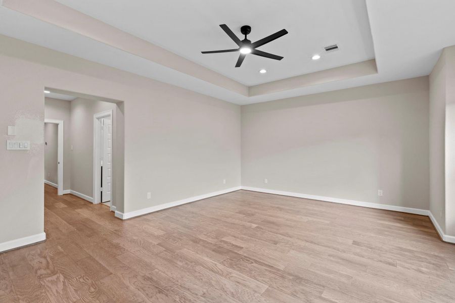 Spacious, unfurnished interior of a new home in , Houston (Image 22).