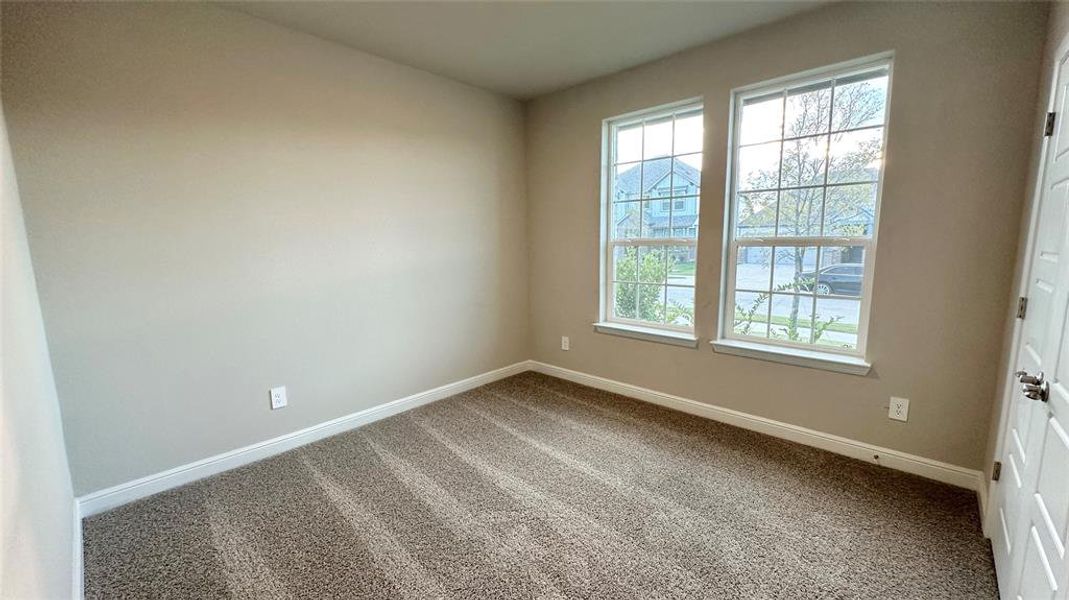 Spacious, unfurnished interior of a new home in Rock Creek Ranch, Fort Worth (Image 9). Spacious, unfurnished interior of a new home in Rock Creek Ranch, Fort Worth (Image 9).
