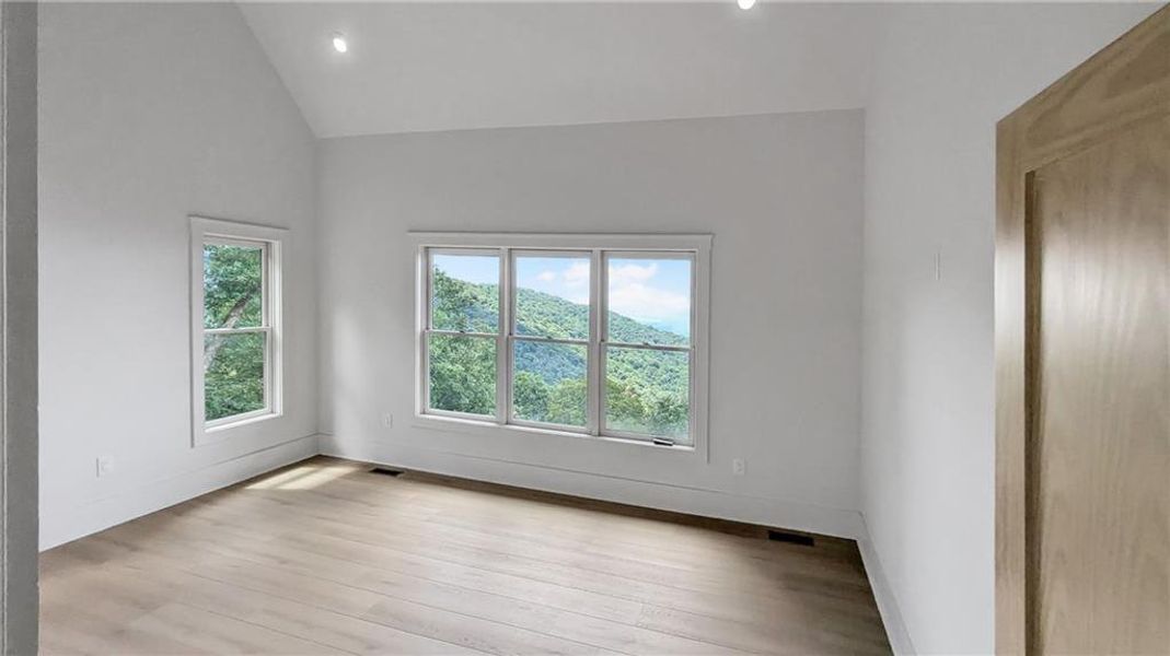 Spacious, unfurnished interior of a new home in , Jasper (Image 19).