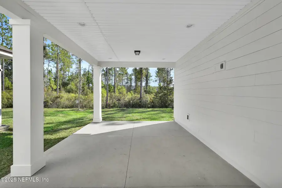 Exterior details and patio area of a home in , Ponte Vedra (Image 24).