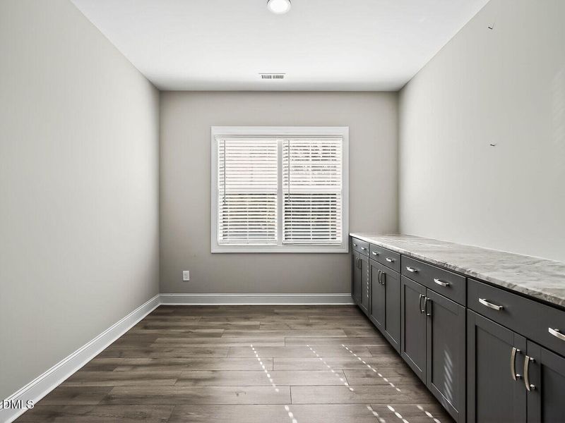 016-1280x960-breakfast-nook 016-1280x960-breakfast-nook