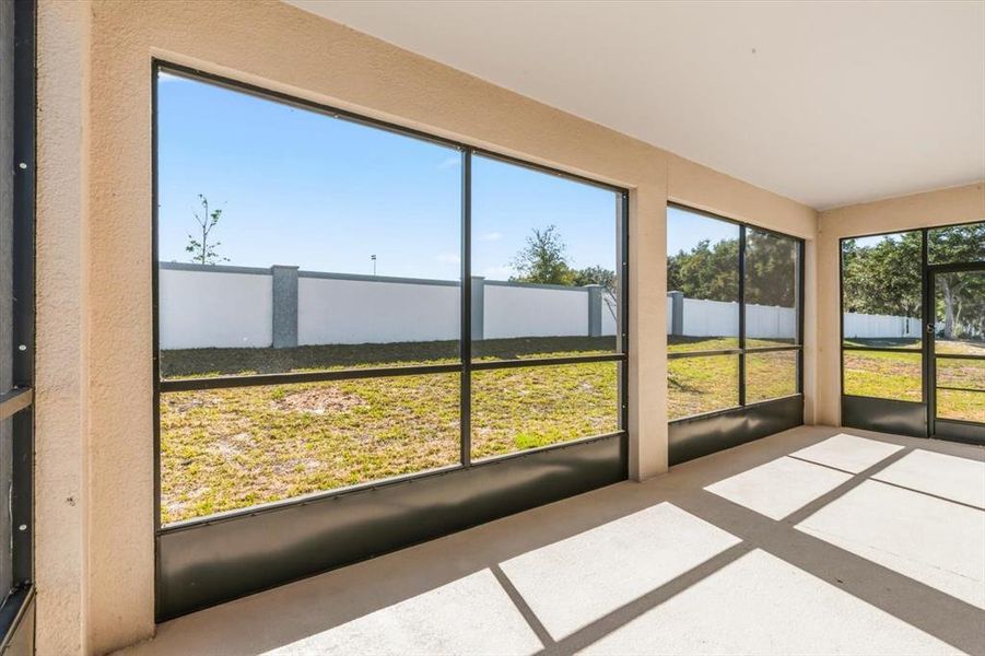 Exterior details and patio area of a home in Seasons at Lakeside Forest, Tavares (Image 4).