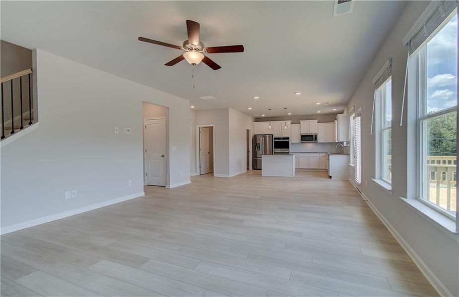 Spacious, unfurnished interior of a new home in Chapel Hill, Newnan (Image 24).