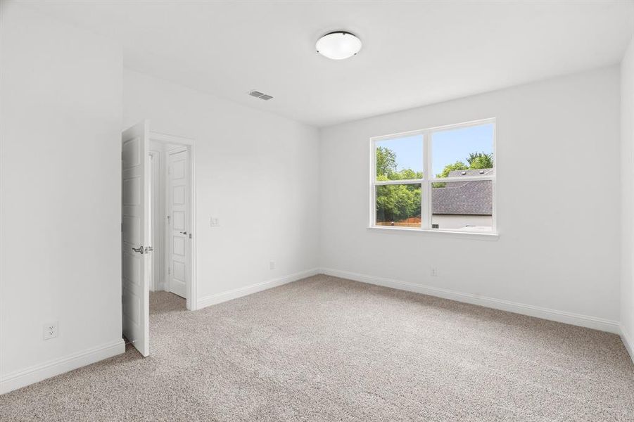 Spacious, unfurnished interior of a new home in , Fort Worth (Image 17). Spacious, unfurnished interior of a new home in , Fort Worth (Image 17).