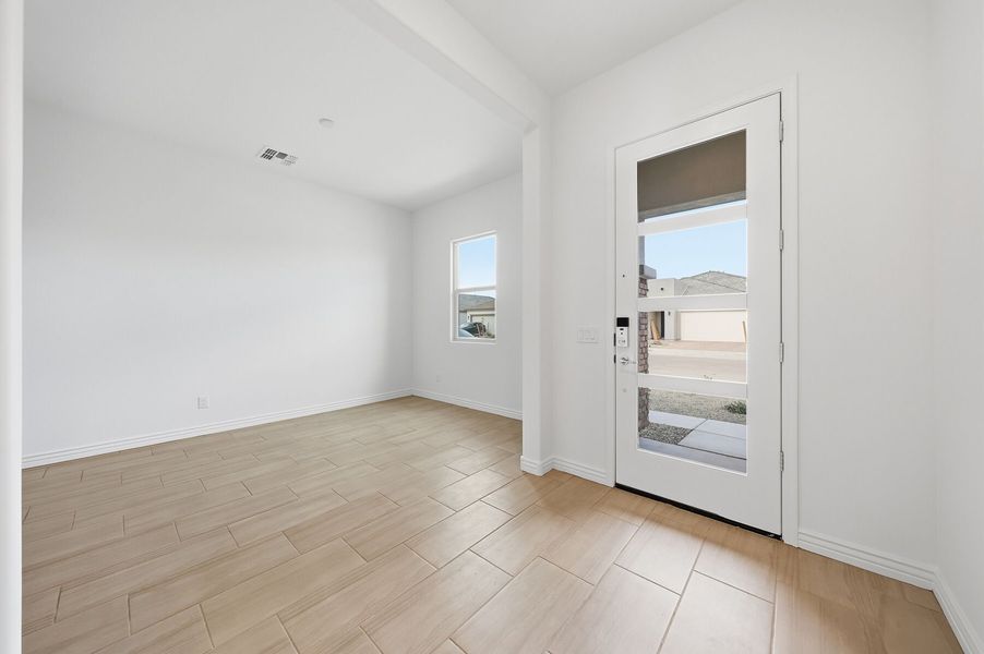 Spacious, unfurnished interior of a new home in Miravida, Surprise (Image 8). Spacious, unfurnished interior of a new home in Miravida, Surprise (Image 8).