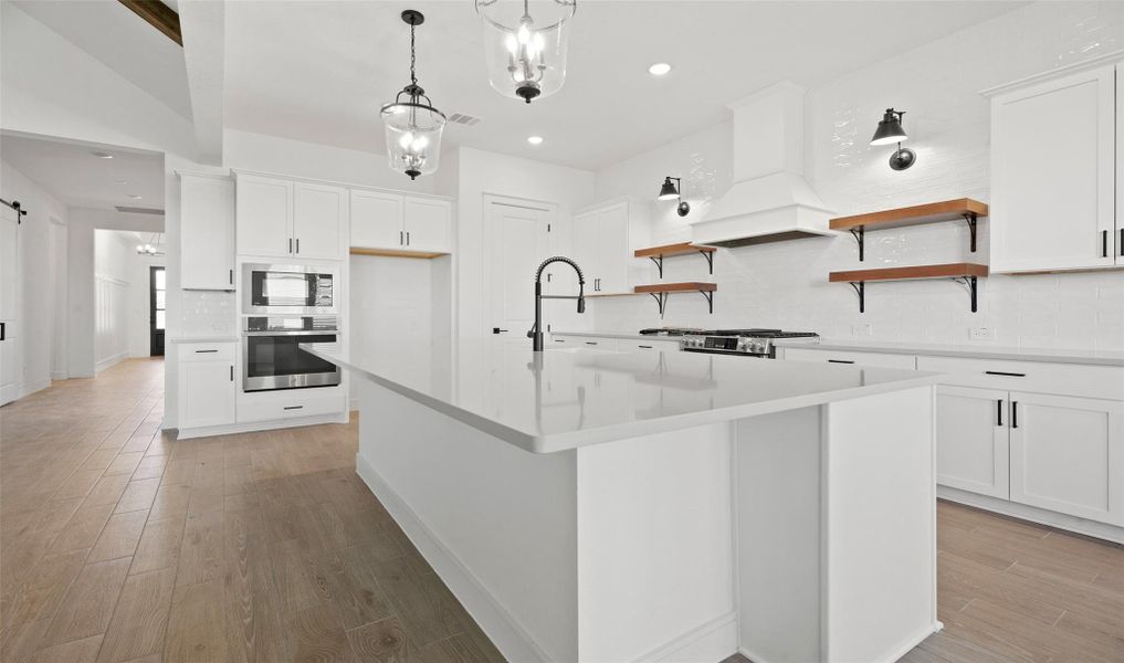 Lovely white cabinets and quartz countertops (*Photo not of actual home and used for illustration purposes only.) Lovely white cabinets and quartz countertops (*Photo not of actual home and used for illustration purposes only.)