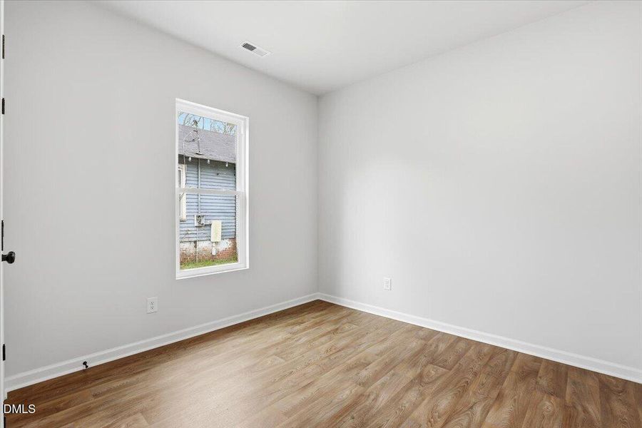 21-411 N Virginia St-21