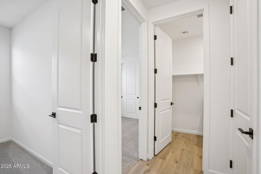 22-web-or-mls-La Senda Dr W-S0511-022