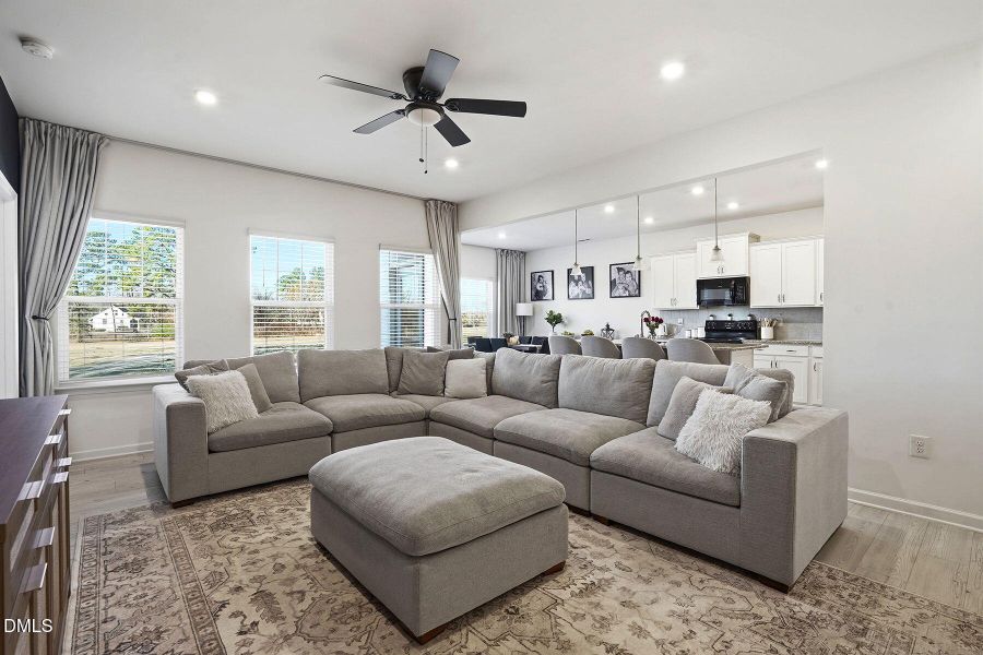 11-web-or-mls-94 Bonnie Girl Cr-24 11-web-or-mls-94 Bonnie Girl Cr-24