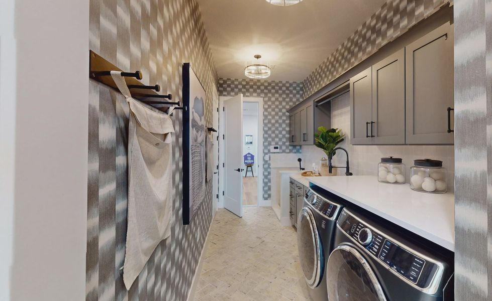 Furnished interior view inside a new home in Palmera, Venice (Image 44).