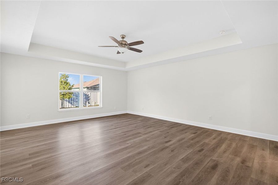 Spacious, unfurnished interior of a new home in Cape Coral, Cape Coral (Image 17).