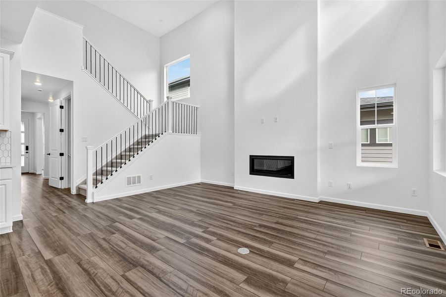 7266 Goldbloom ~ Ready Now