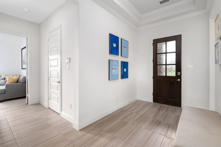 Representative unfurnished interior of a home built from the Mason by UnionMain Homes in Edgewater, Fate (Image 18).