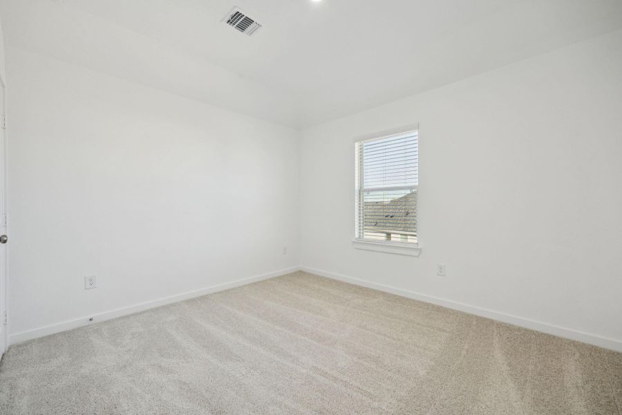 Spacious, unfurnished interior of a new home in Windcress, Cove (Image 19).