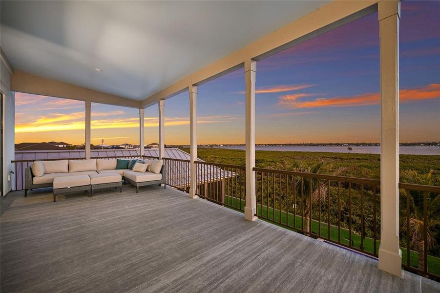 Exterior details and patio area of a home in , Palmetto (Image 33).