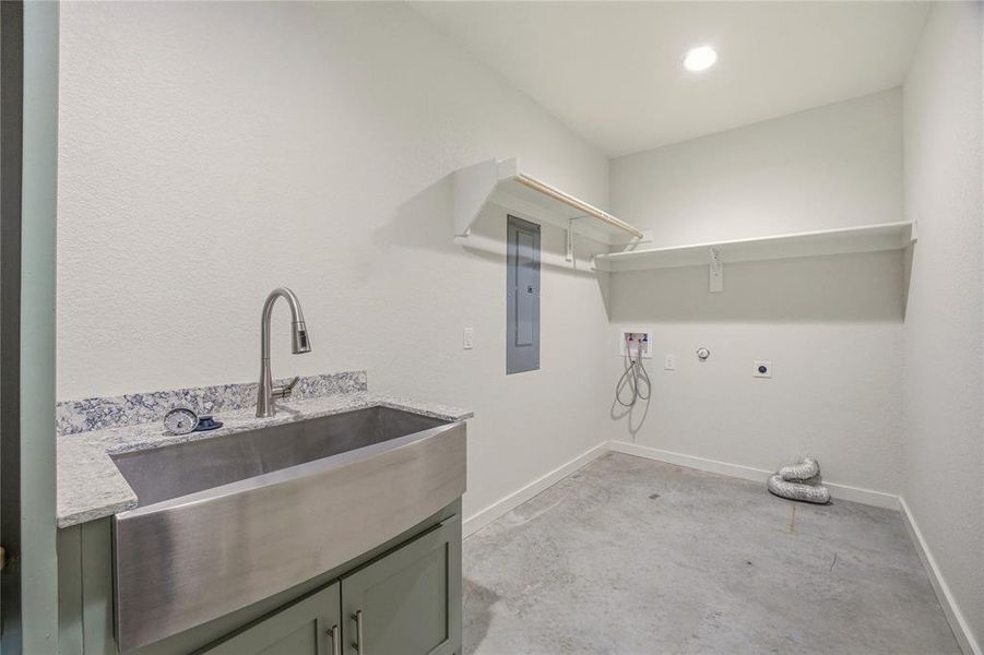Image 38 of a home in .