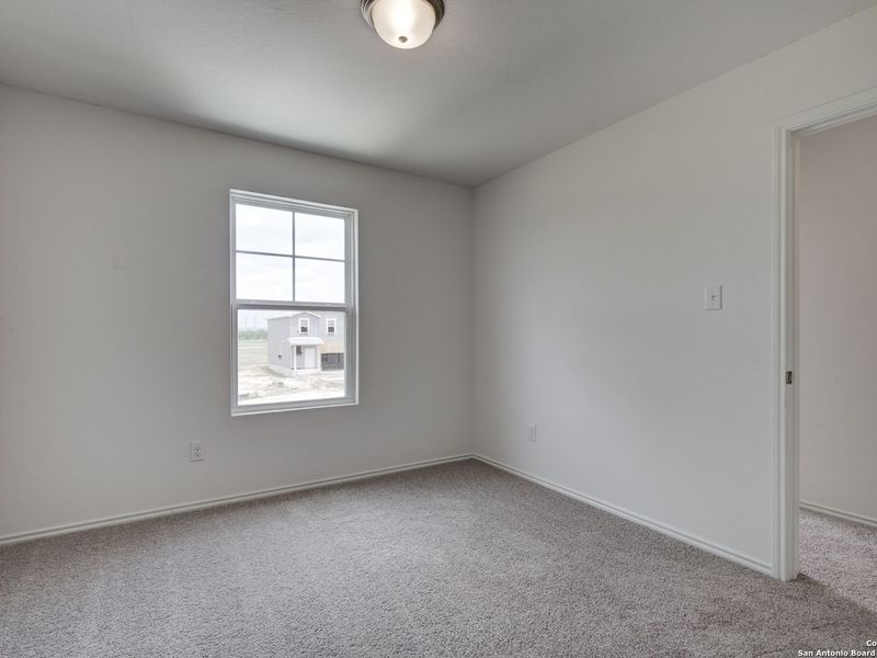 Spacious, unfurnished interior of a new home in Applewhite Meadows, San Antonio (Image 24).