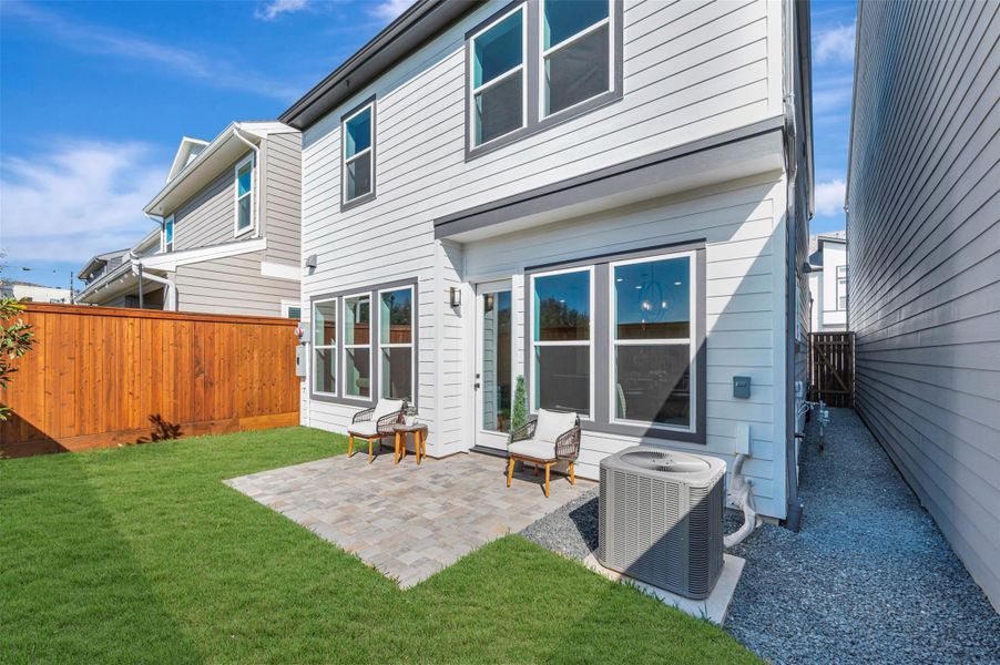 Welcome to The Gianna by David Weekley Homes. Move-In Ready Now!