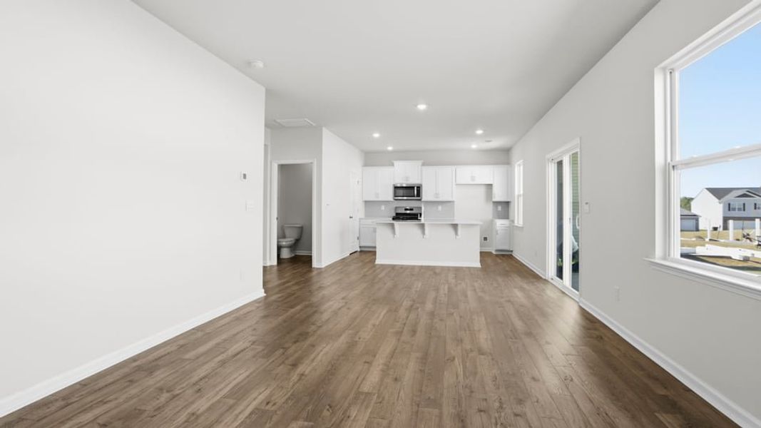 Spacious, unfurnished interior of a new home in Durbin Meadows Traditions, Fountain Inn (Image 25).