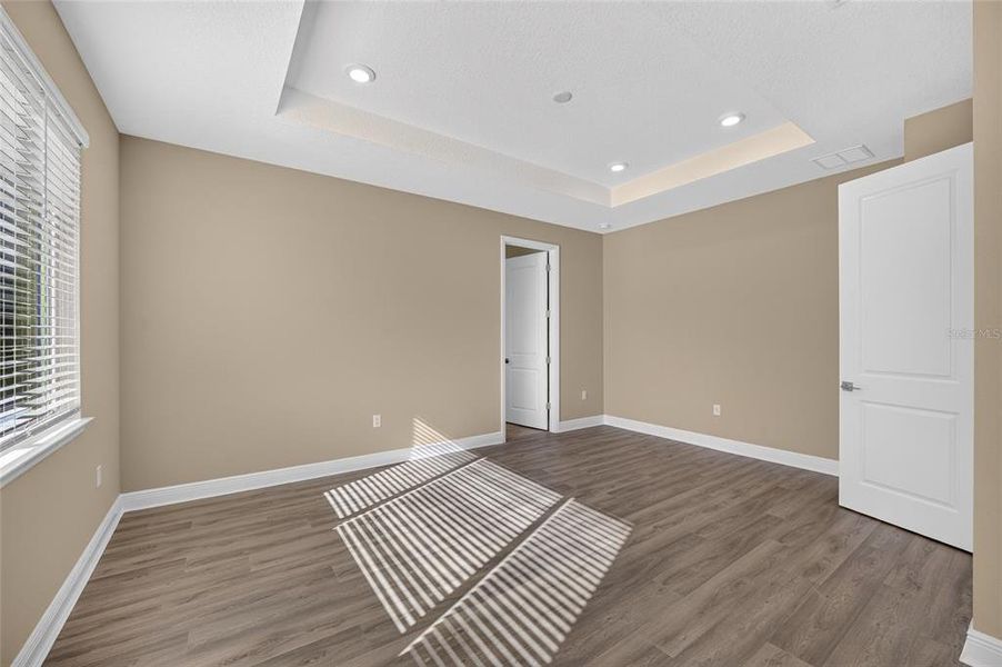 Spacious, unfurnished interior of a new home in , Ocala (Image 38).