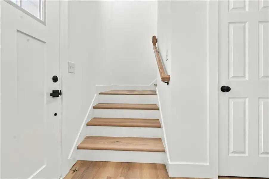 Spacious, unfurnished interior of a new home in , Austell (Image 26).