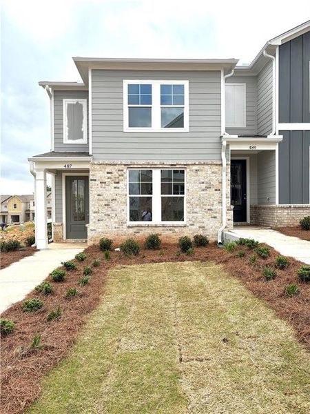 Front exterior of a new home in Stegall Village, Cartersville, GA, highlighting curb appeal (Image 22). Front exterior of a new home in Stegall Village, Cartersville, GA, highlighting curb appeal (Image 22).