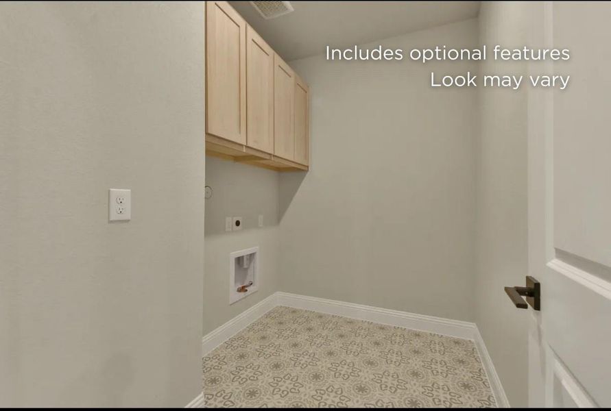 Spacious, unfurnished interior of a new home in WILDTREE 50', Montgomery (Image 9).