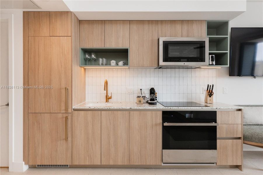 Furnished interior view inside a new home in Gale Hotel & Residences Miami (former Natiivo), Miami (Image 27).