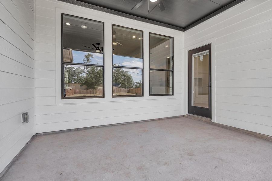 *ACTUAL HOME NOT PICTURED* This is a previously completed home by the same builder. Same floor plan with similar finishes will be in this home. (Home to be completed by Feb 2026)