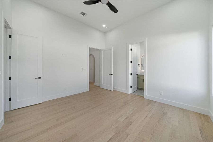 Spacious, unfurnished interior of a new home in , Heath (Image 21). Spacious, unfurnished interior of a new home in , Heath (Image 21).
