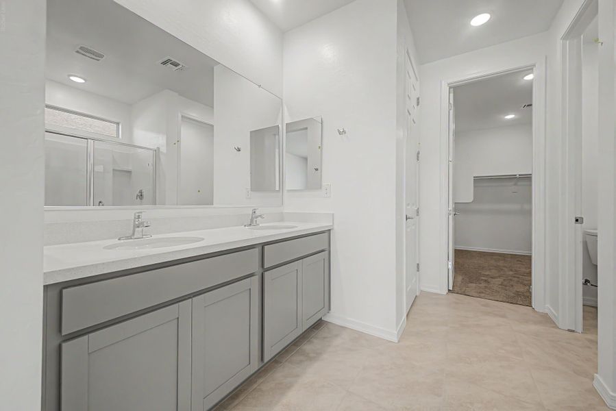 Furnished interior view inside a new home in Baker Farms, Phoenix (Image 4).